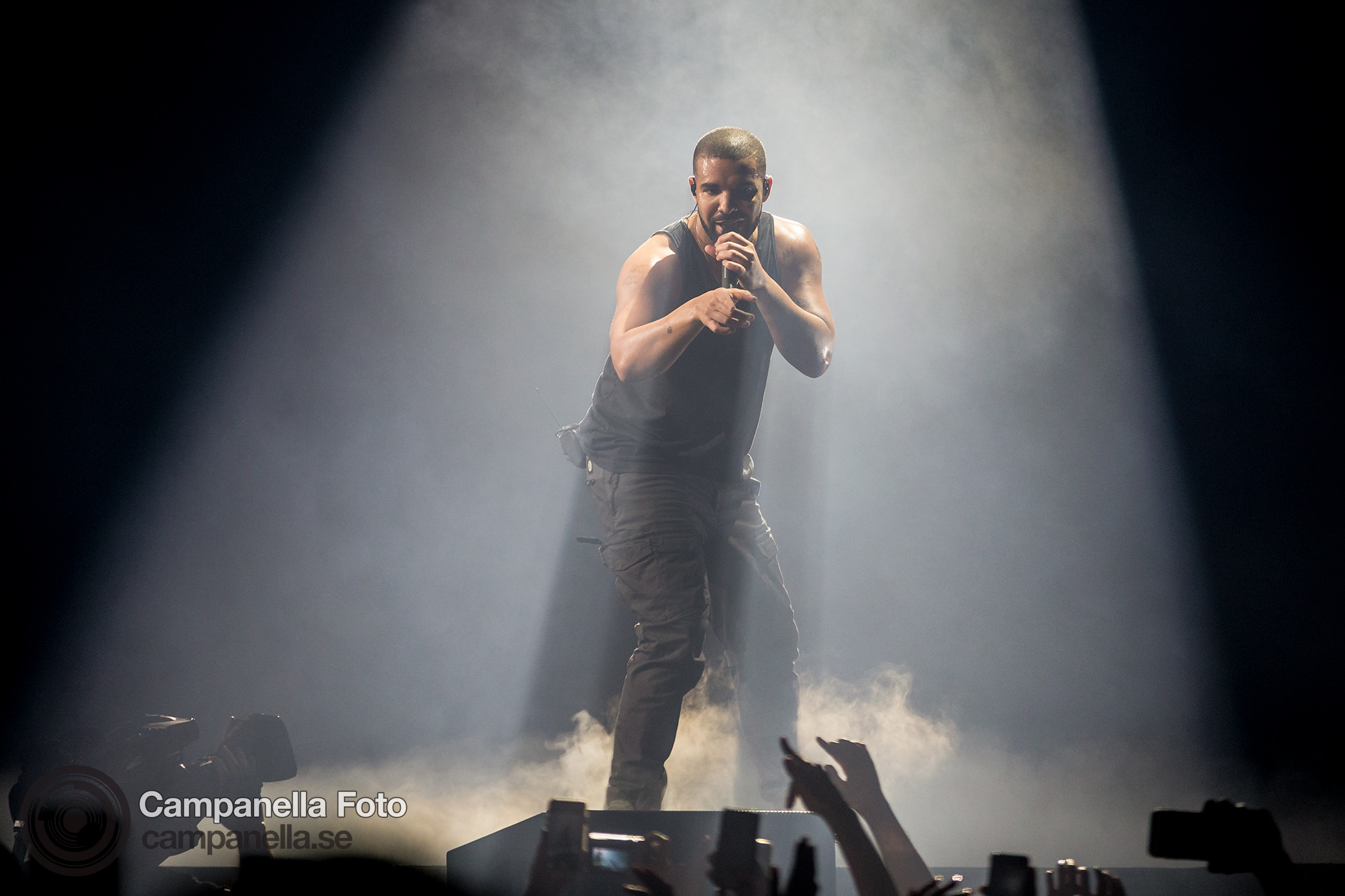 Drake performs at the Ericsson Globe Arena - Michael Campanella Photography