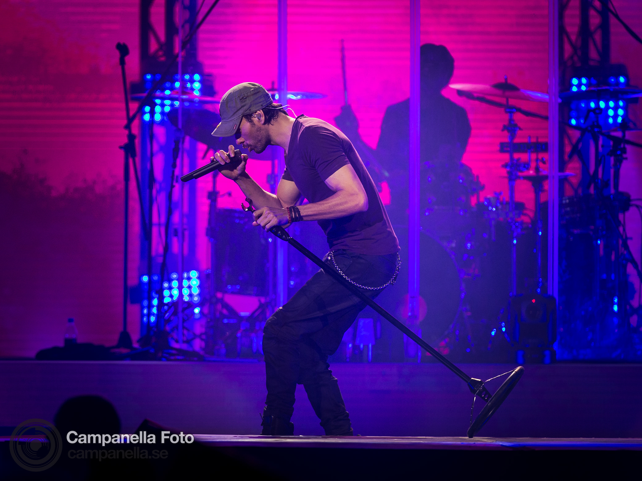 Enrique Iglesias performs in Stockholm - Michael Campanella Photography