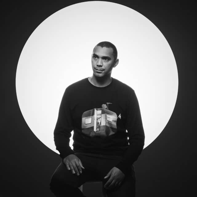 Markus Price (Studio Photographer - Michael Campanella)